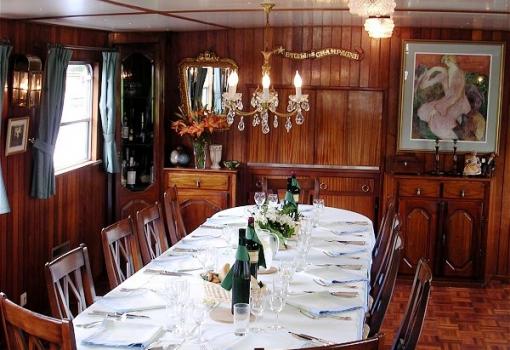 En su comedor se serviran elegantes y exquisitas cenas